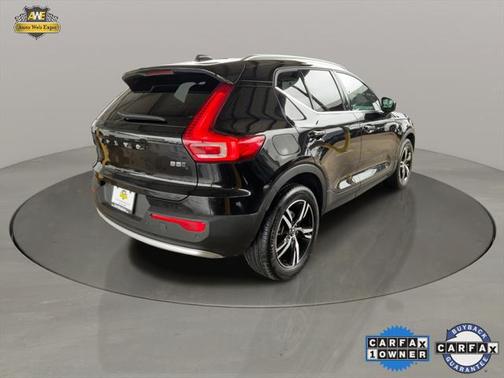 2024 Volvo XC40 B5 Core Bright Theme