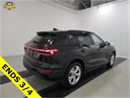 2025 Audi Q6 e-tron Premium