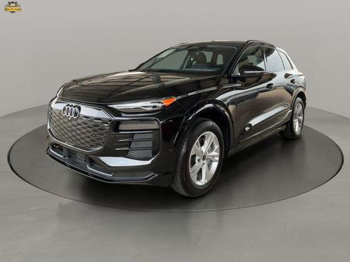 2025 Audi Q6 e-tron Premium