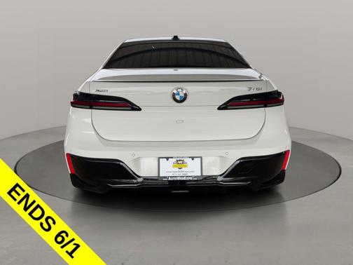 Alpine White 2024 BMW 740 xDrive