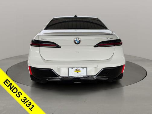 Alpine White 2024 BMW 740 xDrive