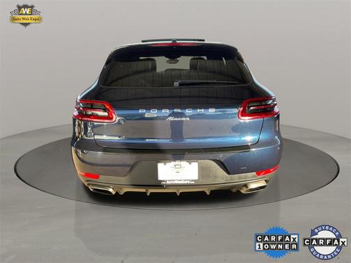 2018 Porsche Macan Base