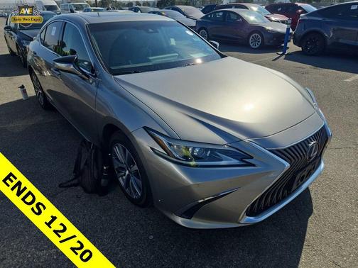 2021 Lexus ES 300h Base