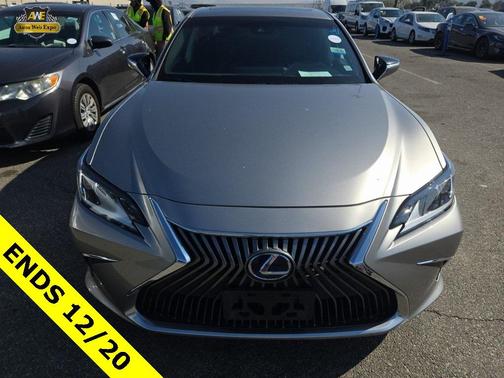 2021 Lexus ES 300h Base