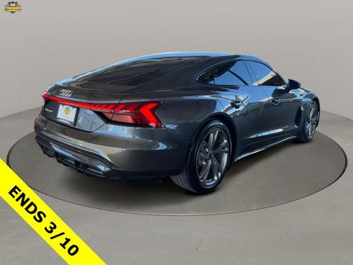 2023 Audi e-tron GT Premium Plus quattro