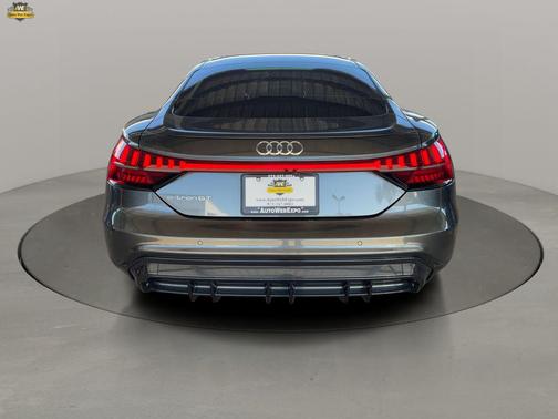 2023 Audi e-tron GT Premium Plus quattro