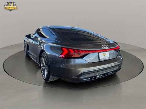 2023 Audi e-tron GT Premium Plus quattro