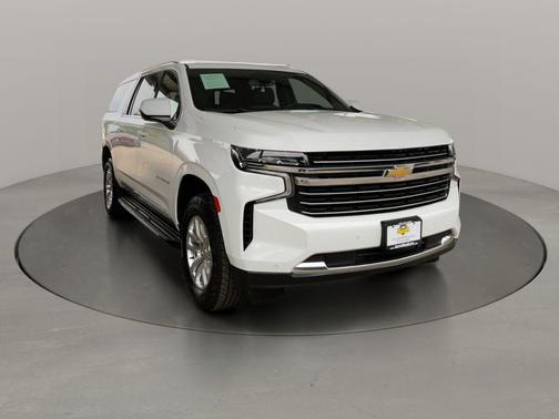 Summit White 2022 Chevrolet Suburban LT