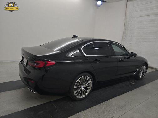 2023 BMW 530 i