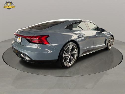 2023 Audi e-tron GT Premium Plus quattro