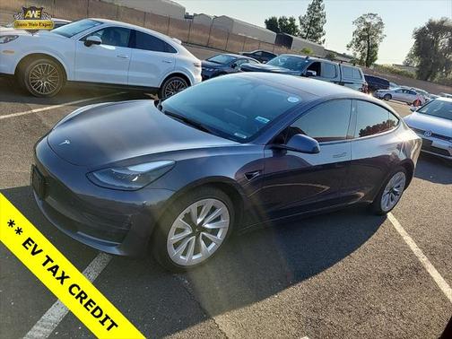 2022 Tesla Model 3 Standard Range