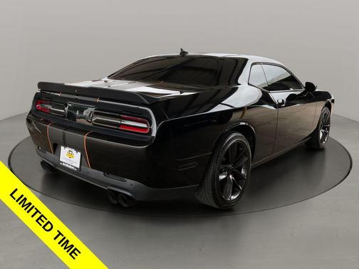 Pitch Black Clearcoat 2019 Dodge Challenger R/T Scat Pack