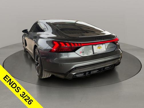 Daytona Gray Pearl 2024 Audi RS e-tron GT quattro