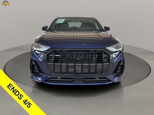 Navarra Blue Metallic 2023 Audi Q3 45 S line Premium Plus