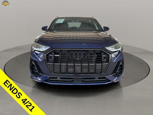 Navarra Blue Metallic 2023 Audi Q3 45 S line Premium Plus