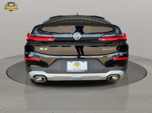 2022 BMW X4 xDrive30i