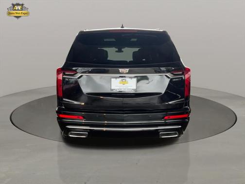 2024 Cadillac XT6 Luxury FWD