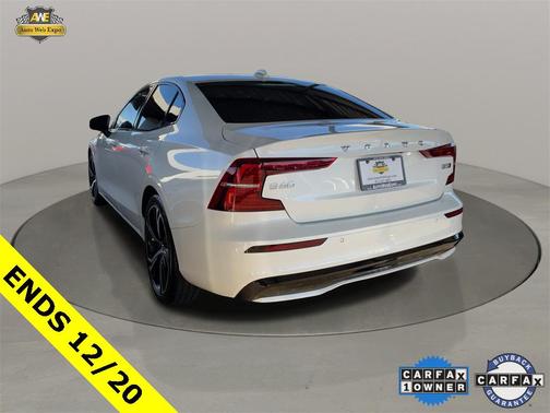 2024 Volvo S60 B5 Core Dark Theme