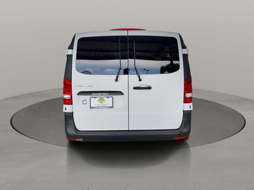 2016 Mercedes-Benz Metris Base