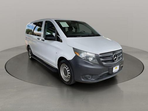 2016 Mercedes-Benz Metris Base