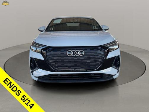 Glacier White Metallic 2023 Audi Q4 e-tron Sportback Prestige 50 quattro