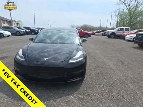 2019 Tesla Model 3 Mid Range
