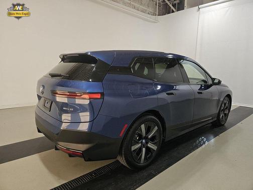 2022 BMW iX xDrive50