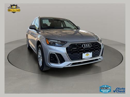2023 Audi Q5 45 S line Premium