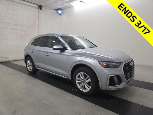 2023 Audi Q5 45 S line Premium