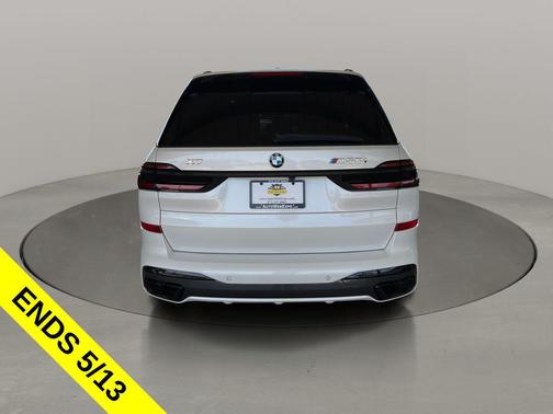 Mineral White Metallic 2024 BMW X7 M60i