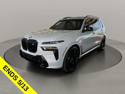 Mineral White Metallic 2024 BMW X7 M60i