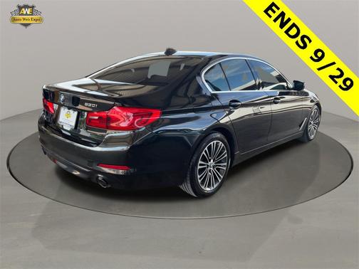 2019 BMW 530 530i