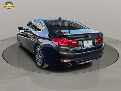 2019 BMW 530 530i