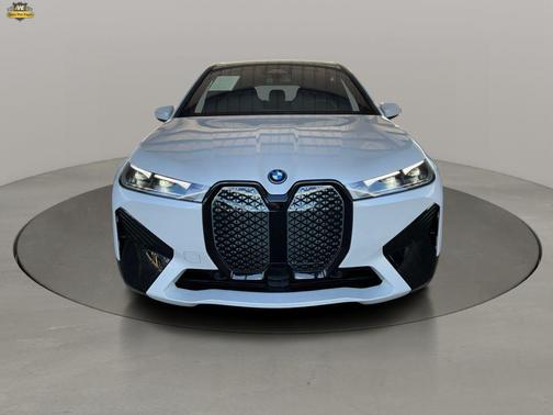 2025 BMW iX xDrive50