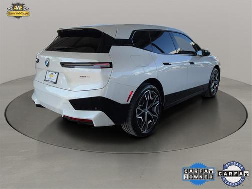 2025 BMW iX xDrive50