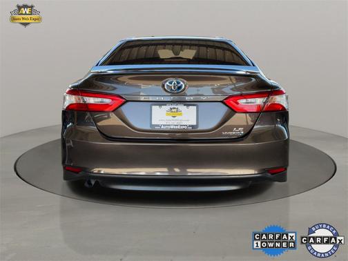2018 Toyota Camry Hybrid LE
