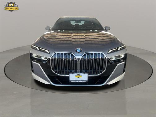 2024 BMW 740 740i