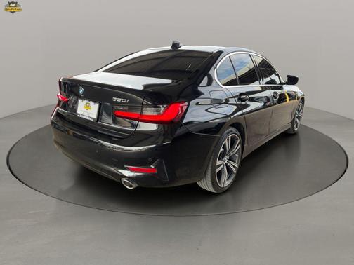 2020 BMW 330 330i