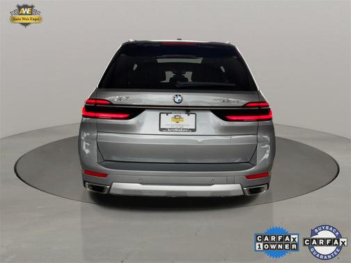 2025 BMW X7 xDrive40i