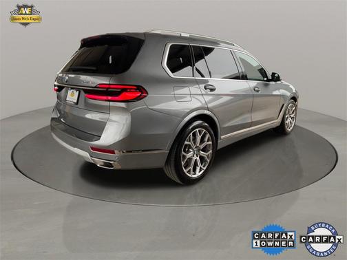 2025 BMW X7 xDrive40i