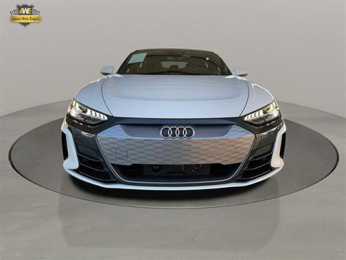 2022 Audi e-tron GT Premium Plus