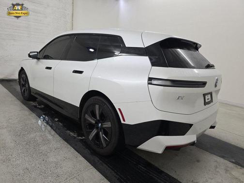 2024 BMW iX xDrive50