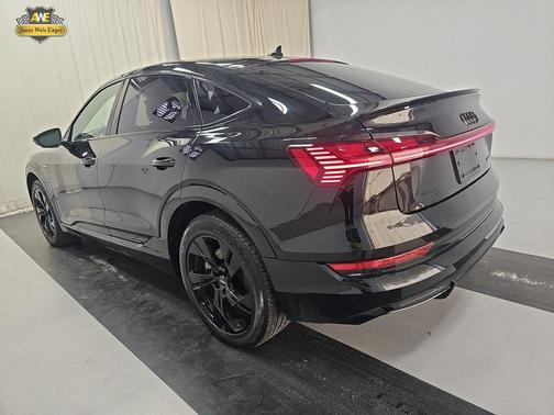 2022 Audi e-tron Sportback S line Premium Plus