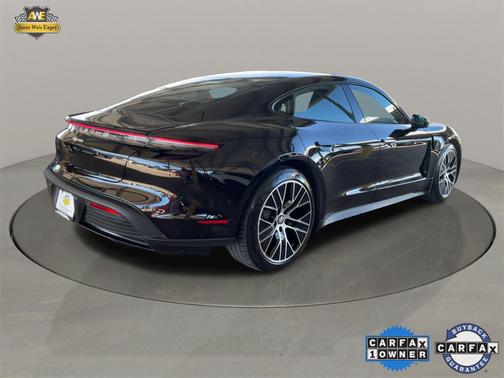 2022 Porsche Taycan Base