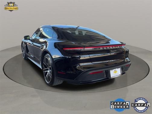 2022 Porsche Taycan Base