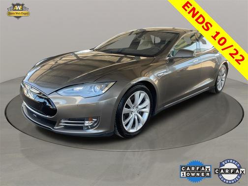 2015 Tesla Model S 90D