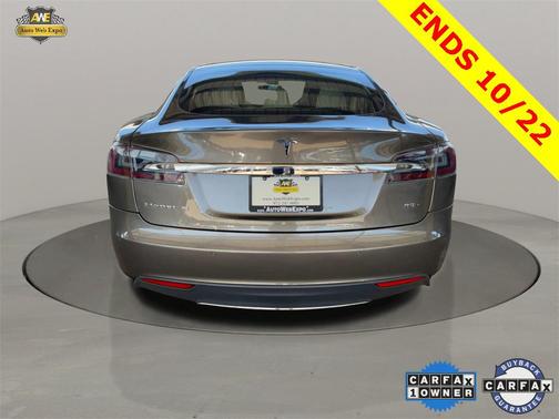 2015 Tesla Model S 90D