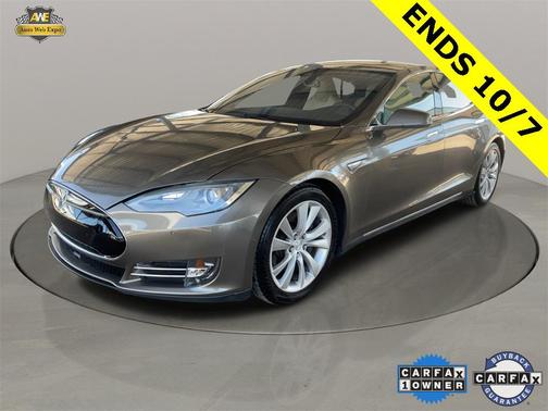 2015 Tesla Model S 90D