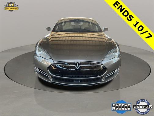 2015 Tesla Model S 90D