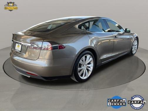 2015 Tesla Model S 85D